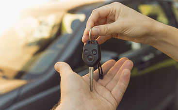 В Украине внесены изменения в правила регистрации авто