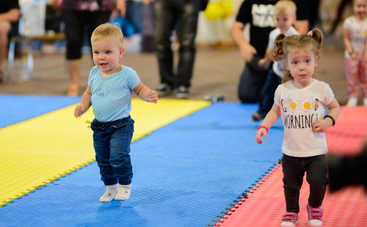 Карапузьи бега в Харькове: 174 карапуза стали участниками веселого праздника
