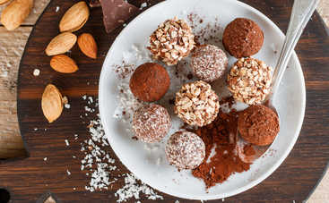 Полезные конфеты из сухофруктов и орехов: домашнее лакомство на скорую руку