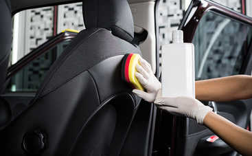 Лайфхаки для авто: как очистить пятна в салоне машины после ребенка