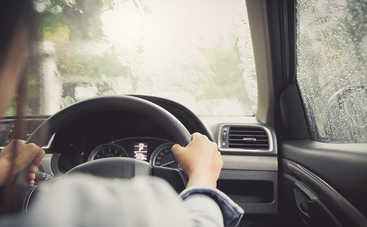 Как бороться с влагой в салоне авто: 5 полезных подсказок