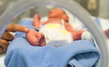 Особенности ухода за недоношенными детьми: правила для мамы торопыжки