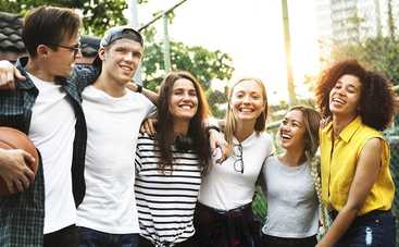 Почему подростки такие и как их понять: психолог Светлана Ройз