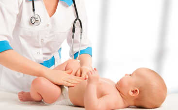 Пупочная грыжа у новорожденного: причины появления и методы лечения