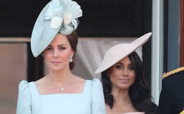 Кейт дала пощечину Меган: королевская семья впервые прокомментировала скандал