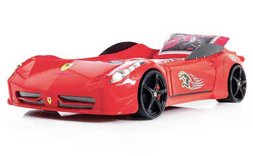 Детскую кровать-машину переделали в спорткар (видео)