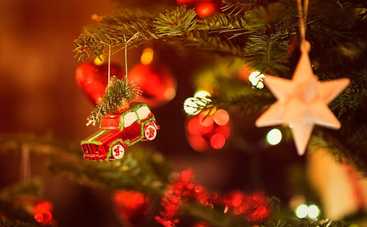 Магия новогодней елки: ритуалы на любовь, удачу, исполнение желаний