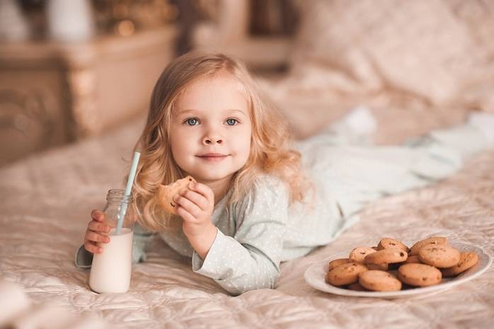 Сколько раз в день должен есть ребенок после двух лет: доктор Комаровский