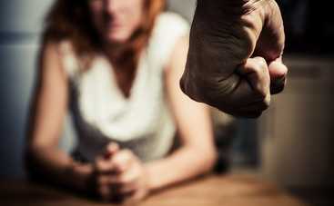 11 января в Украине вступил в силу закон о противодействии домашнему насилию