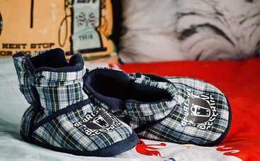 Нужны ли комнатные тапочки ребенку: 5 важных фактов