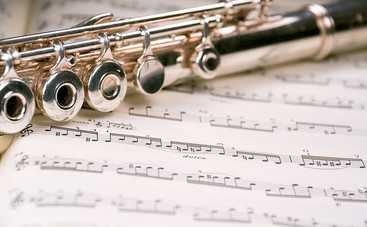 Мальчик-оркестр с волшебным смехом стал звездой YouTube и собрал миллионы лайков