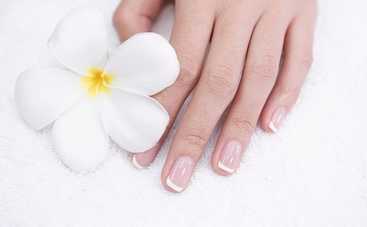 Почему слоятся и ломаются ногти и как это исправить