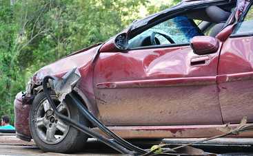 Что делать, если повредили машину на плохой дороге: как получить компенсацию за ущерб