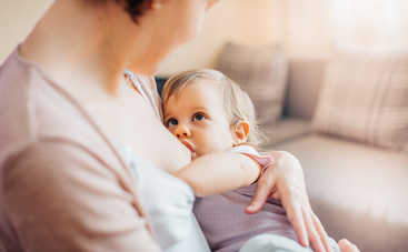 Как долго кормить ребенка грудью: советы доктора Комаровского