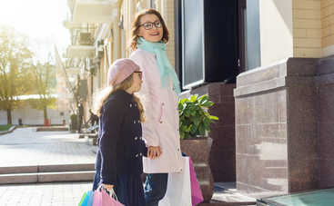 Як заощадити кошти на дитячому одязі: 10 лайфхаків для матусь