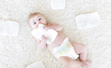Как часто нужно менять подгузник ребенку: советы врачей