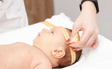 Зачем и как измерять окружность головы новорожденного: норма и патология