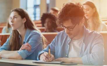 Как выбрать вуз: 7 узких специальностей для прибыльной профессии