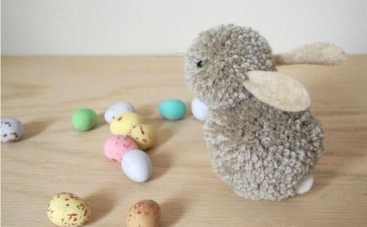 Великодній заєць із помпонів: покроковий майстер-клас