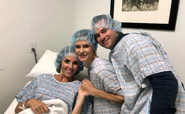 Младшие сестры стали суррогатными мамами для старшей сестры