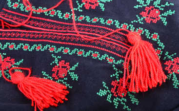 Что символизирует черная вышиванка: интересные традиции нашего народа