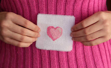 Азбука рукодельницы: вышивка на вязаном полотне