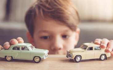 6 аргументов психолога, почему ребенку не нужно много игрушек