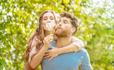 Как имена супругов влияют на семейное счастье: совместимость имен