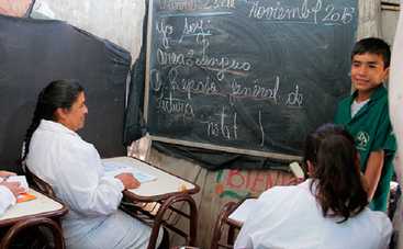 12-летний аргентинец открыл школу и бесплатно учит всех желающих